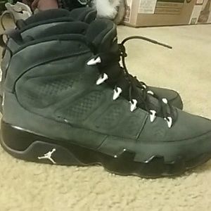 Jordan Anthracite Retro 9s